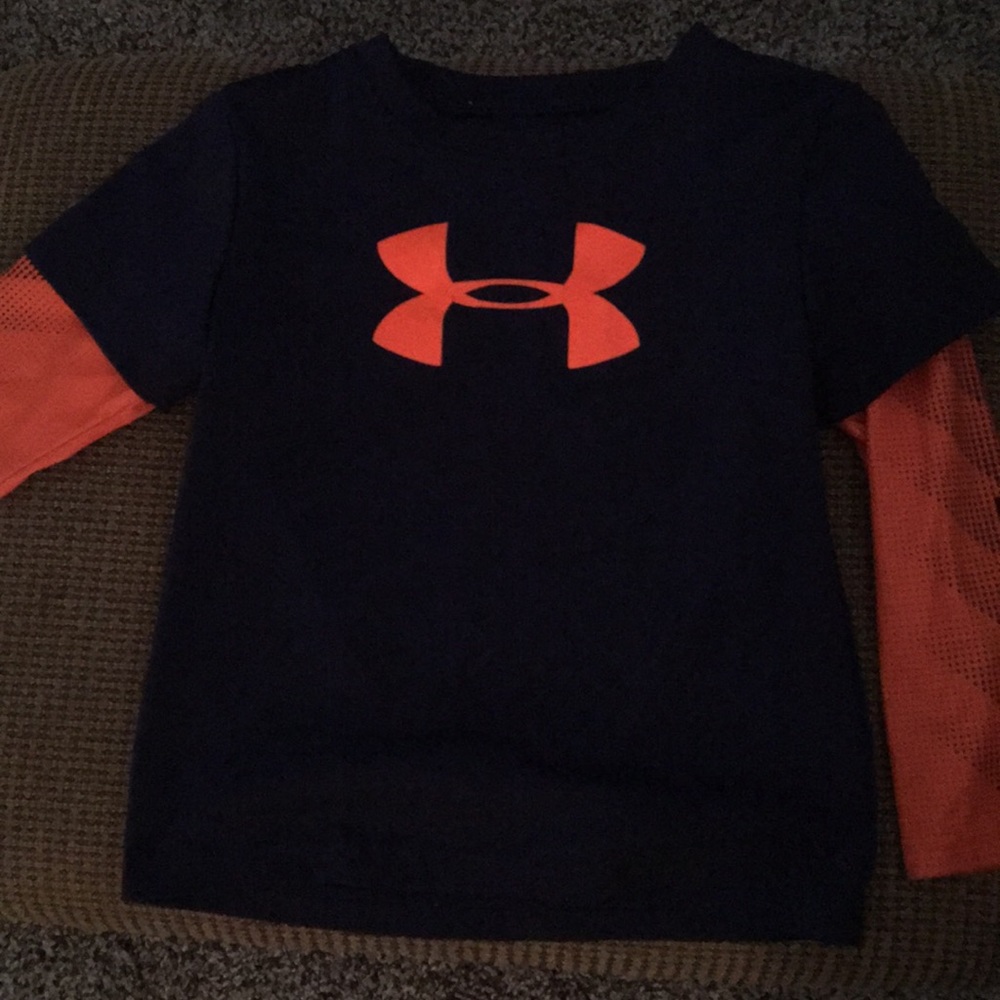 UNDER AMROUR boys long sleeve size 3T